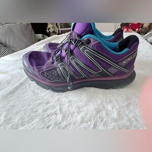 Salomon Women's Vibrant Purple and Teal Running Shoes